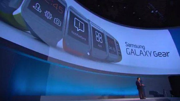 First Look at Samsung Galaxy Gear smartwatch