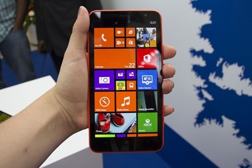Nokia Lumia 1320 vs Nokia Lumia 625 – The Big Screen War